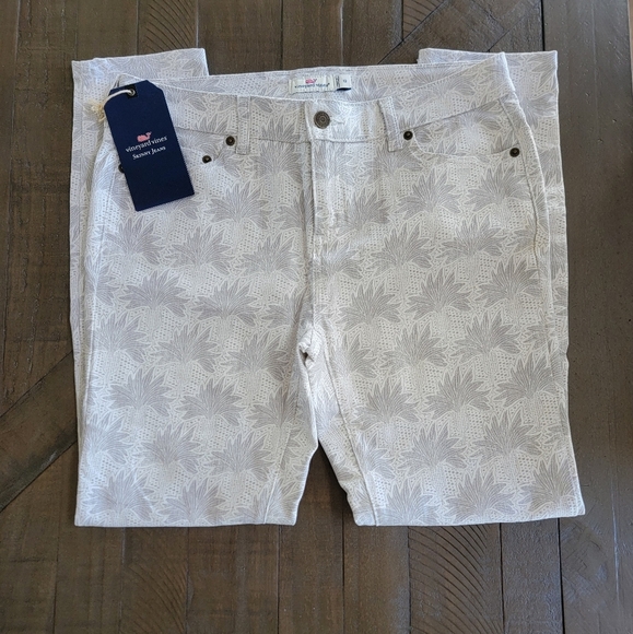 NWT Vineyard Vines Womens Flower Eyelet Printed Gray/White Denim Skinny Jeans - Picture 4 of 13